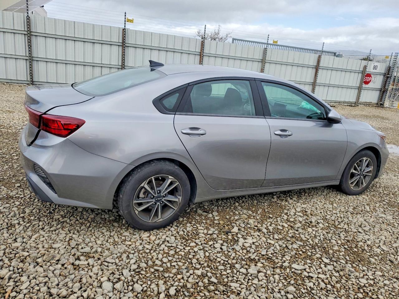 2024 KIA FORTE LX photo 3
