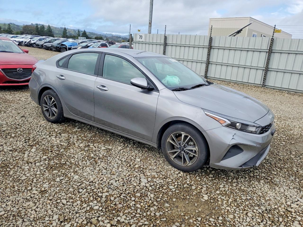 2024 KIA FORTE LX photo 4