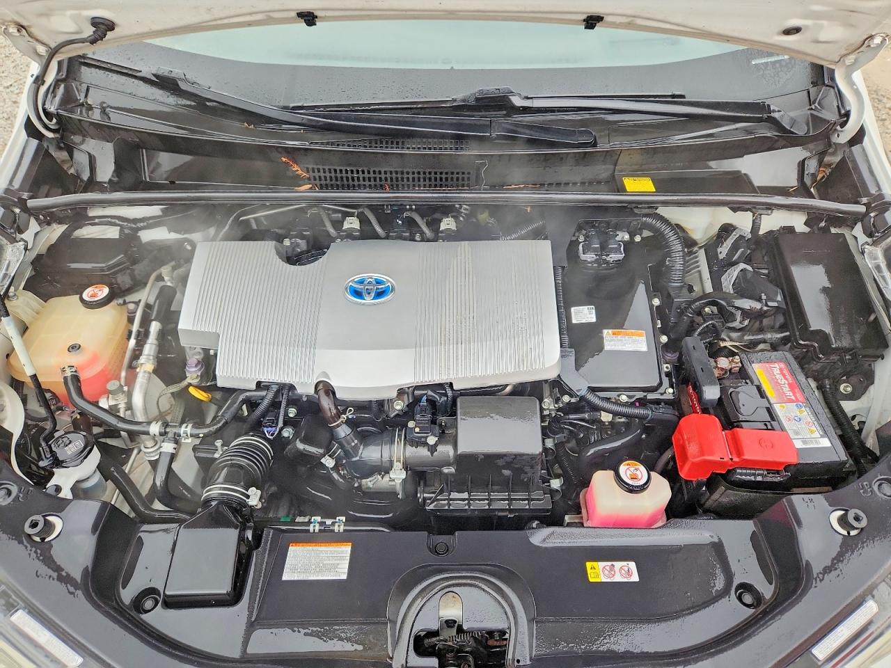 2017 TOYOTA PRIUS photo 11