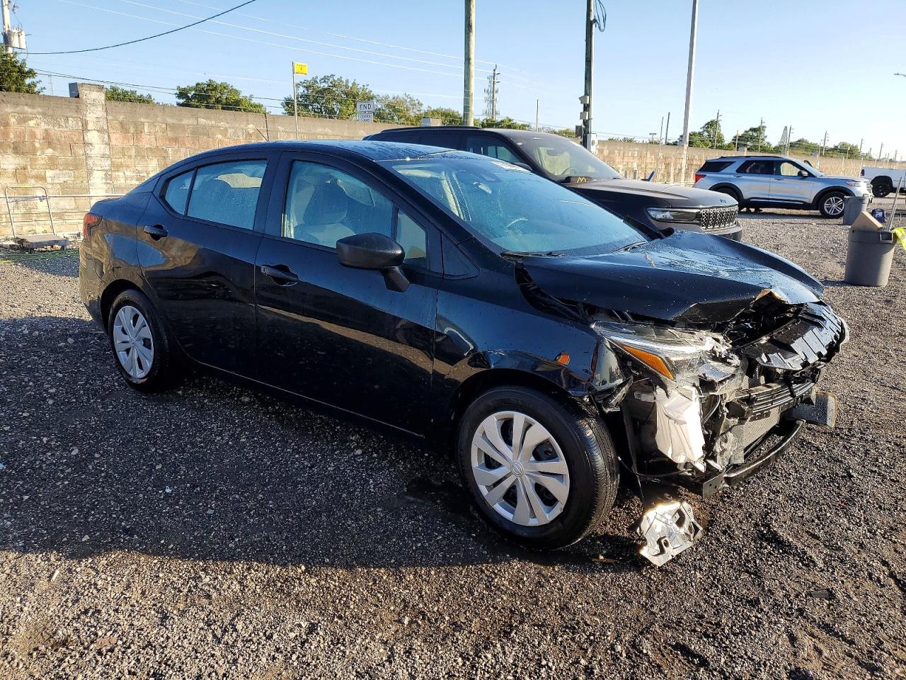 2025 NISSAN VERSA S photo 4