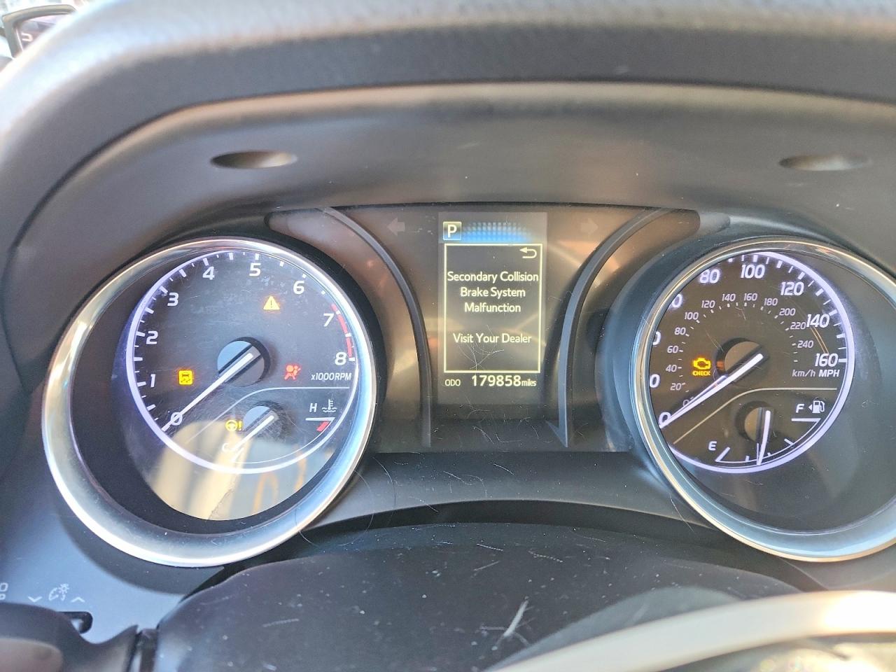 2019 TOYOTA CAMRY L photo 9