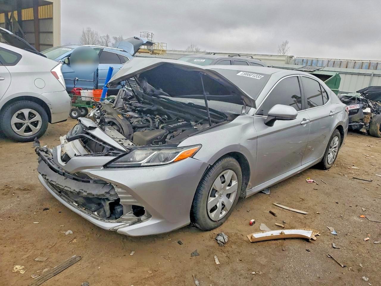 2019 TOYOTA CAMRY