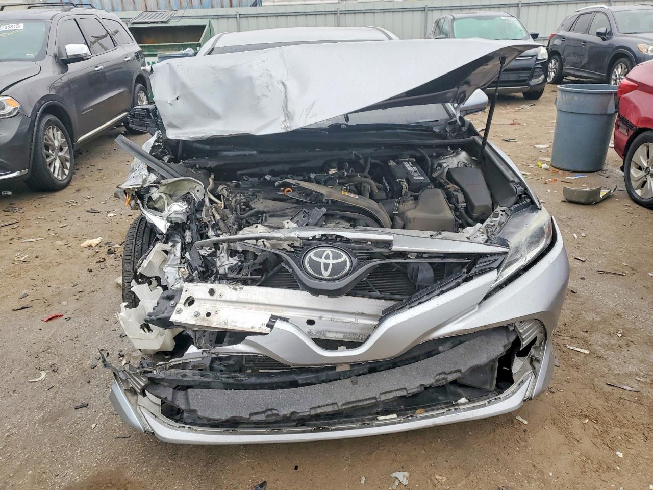 2019 TOYOTA CAMRY L photo 5