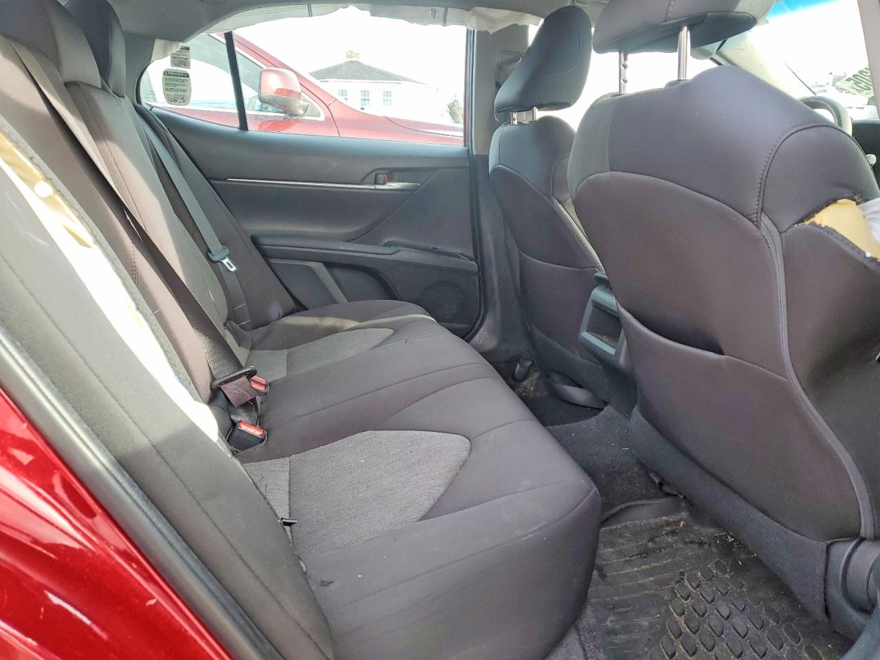 2018 TOYOTA CAMRY L photo 10