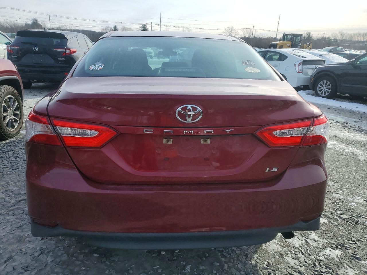 2018 TOYOTA CAMRY L photo 6