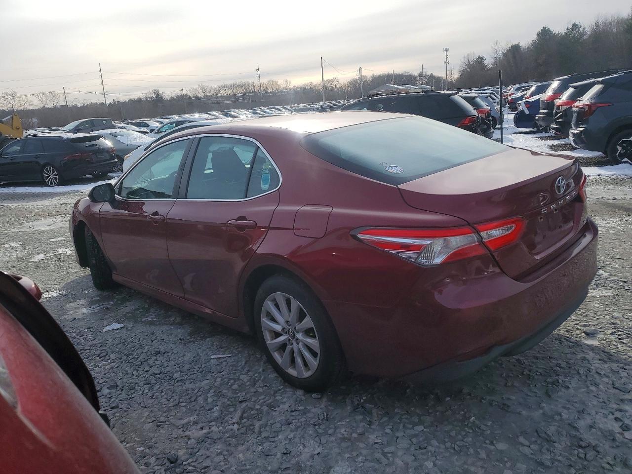 2018 TOYOTA CAMRY L photo 2