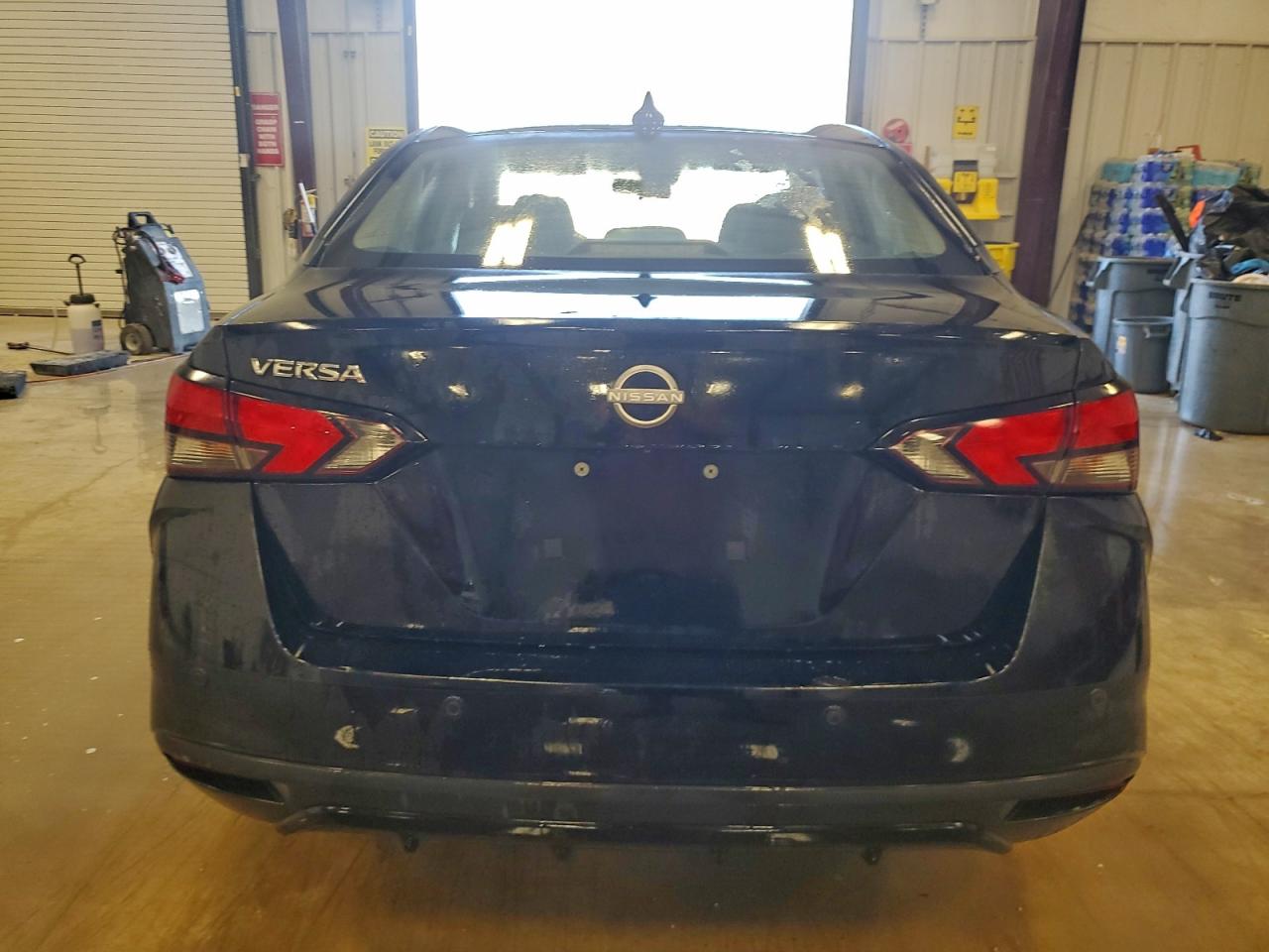 2025 NISSAN VERSA SV photo 6