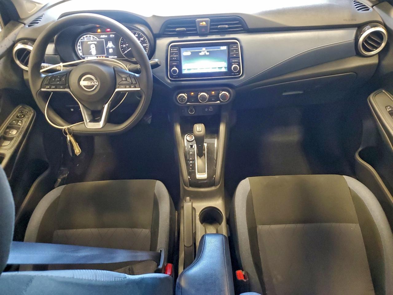 2025 NISSAN VERSA SV photo 8