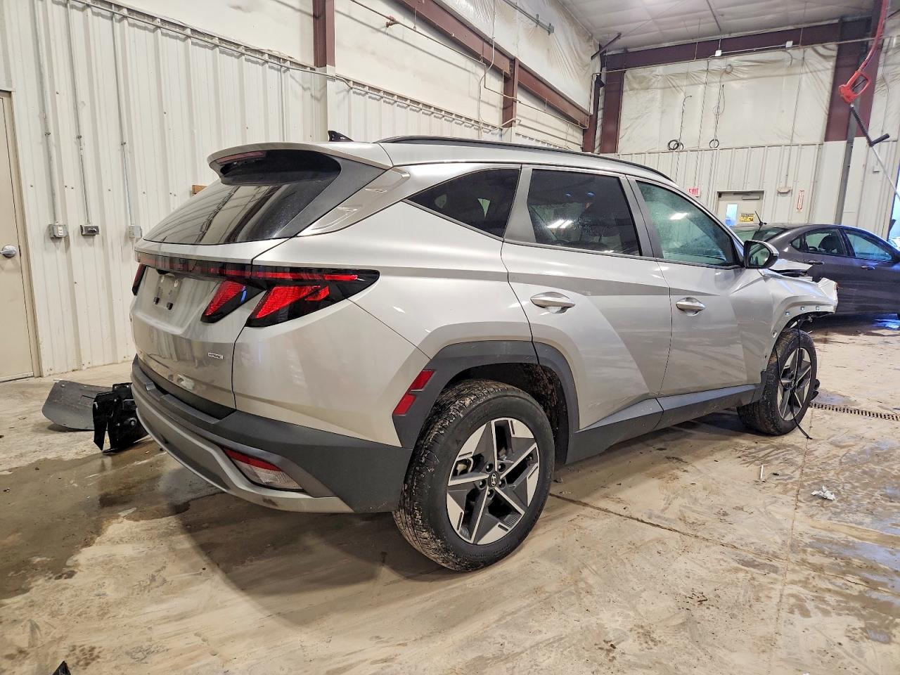 2025 HYUNDAI TUCSON SEL photo 3
