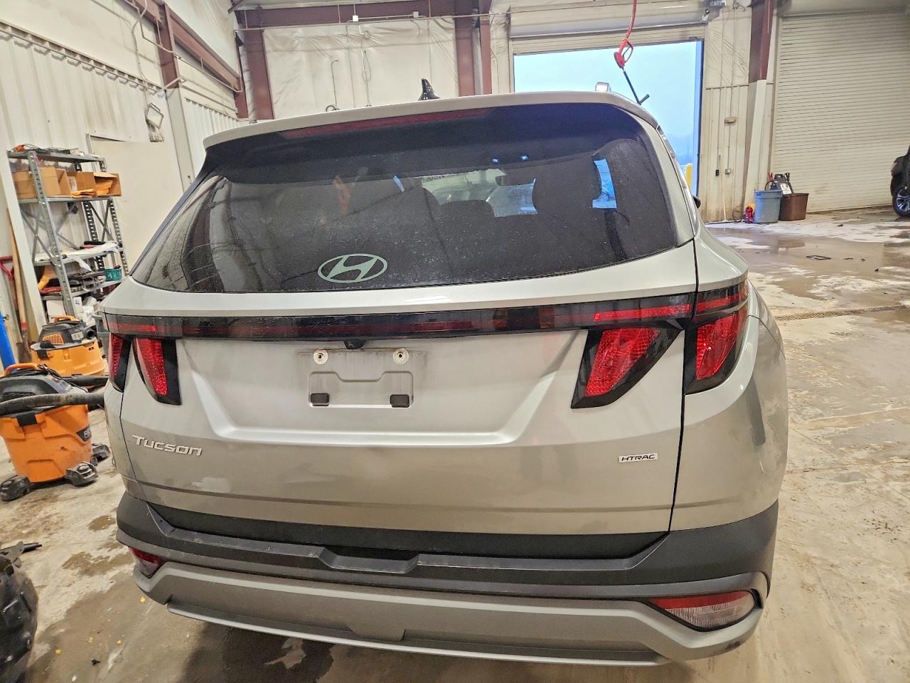 2025 HYUNDAI TUCSON SEL photo 6