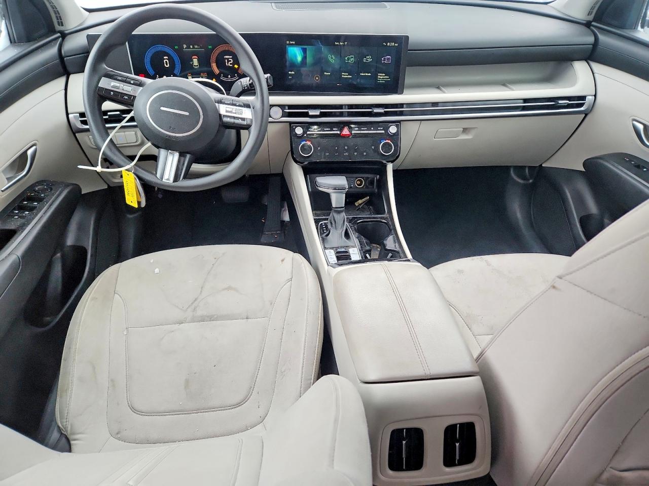 2025 HYUNDAI TUCSON SEL photo 8