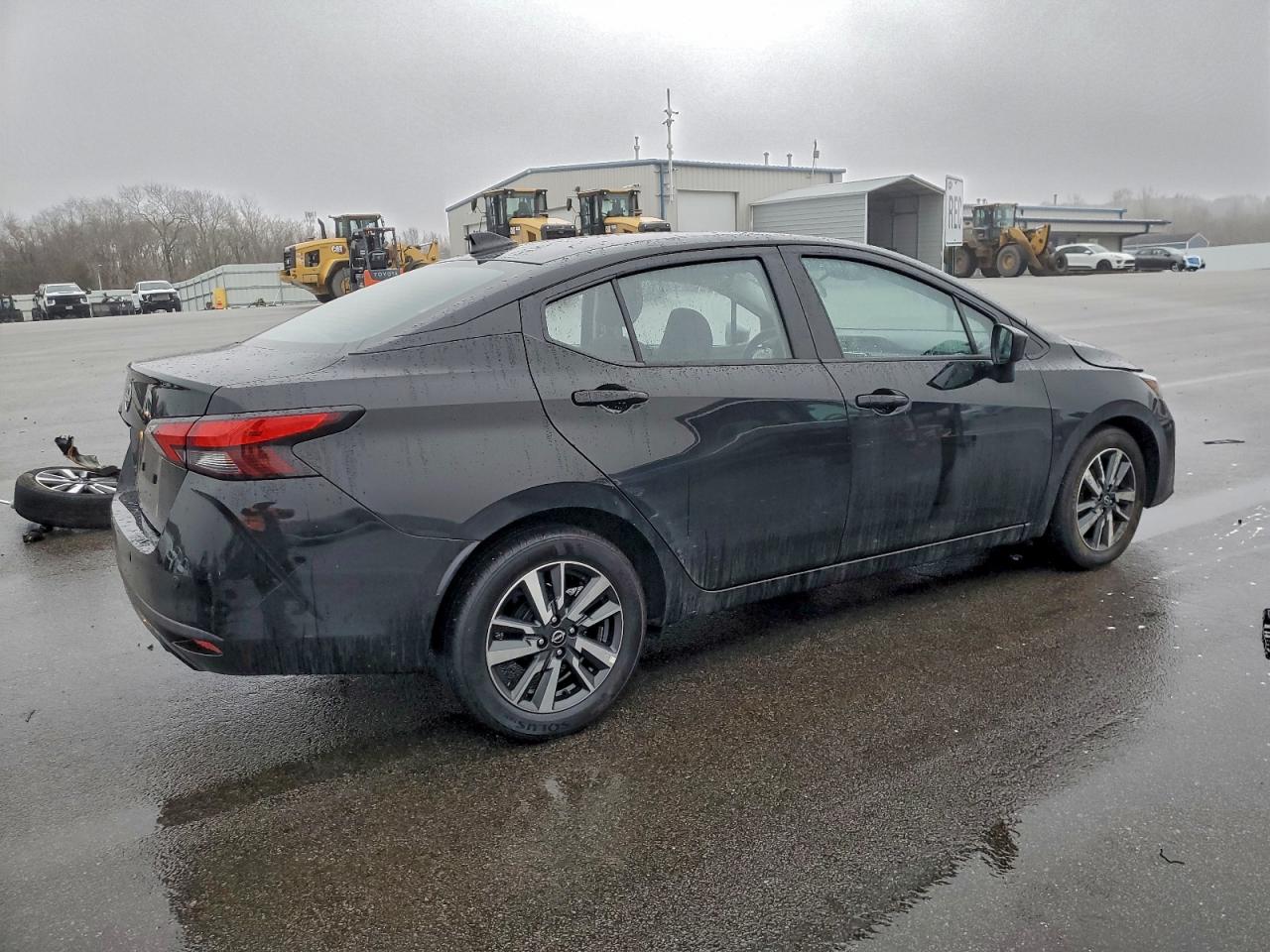 2025 NISSAN VERSA SV photo 3