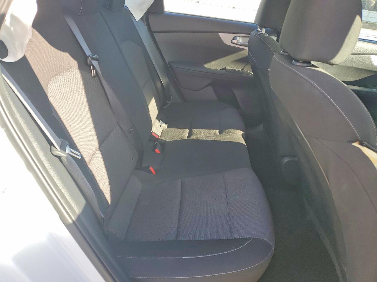 2024 KIA FORTE LX photo 10