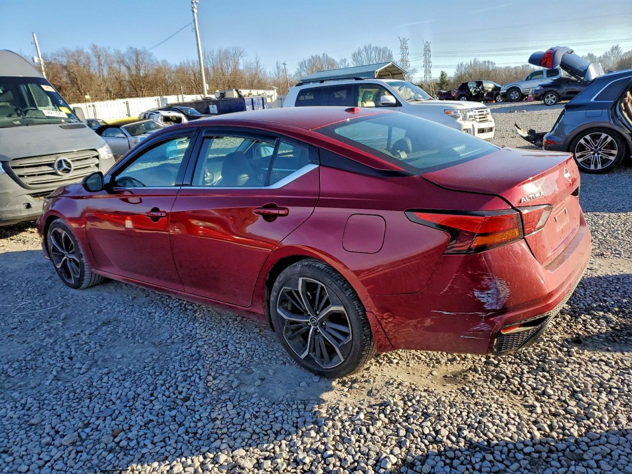 2025 NISSAN ALTIMA SR photo 2