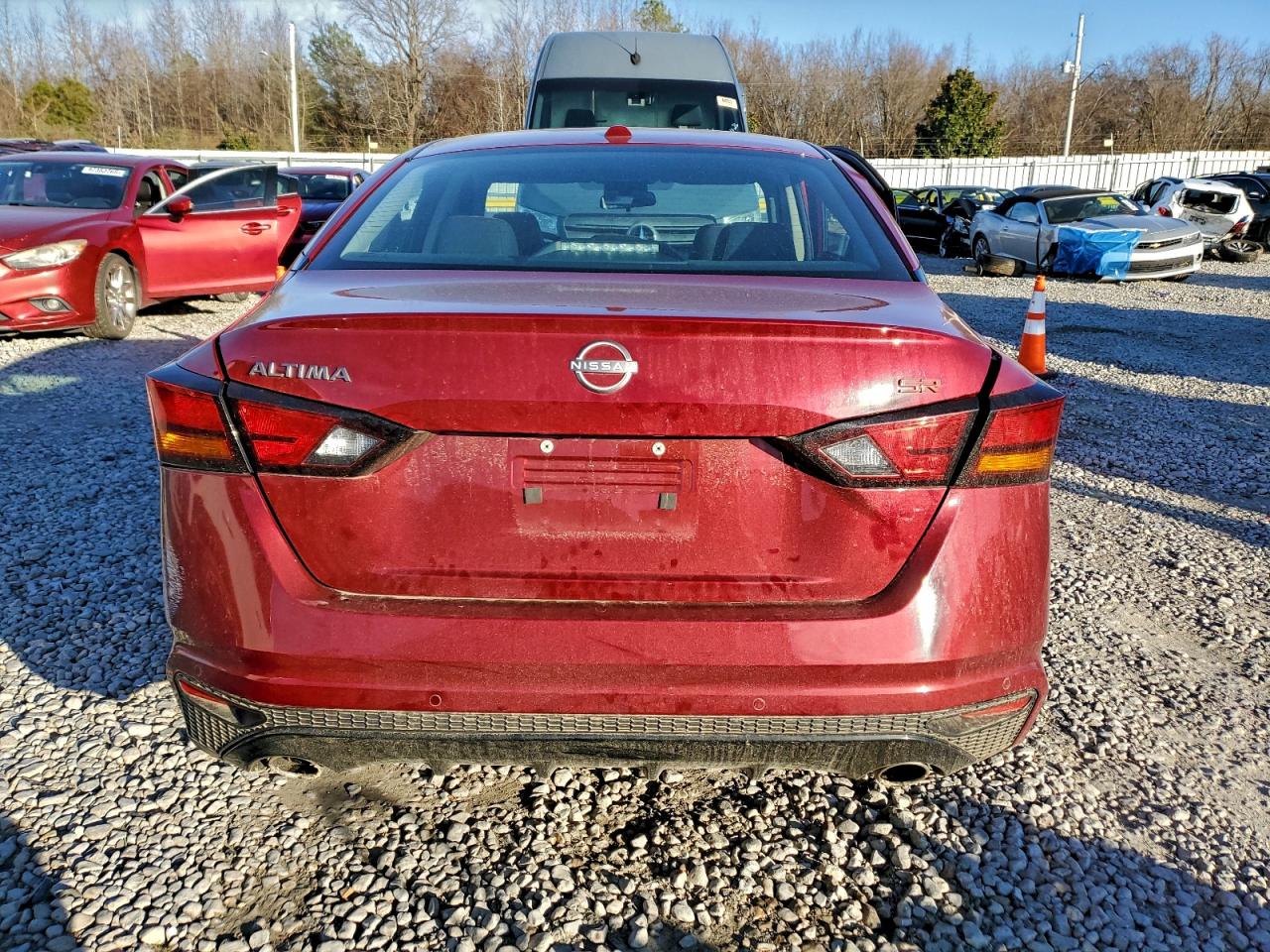 2025 NISSAN ALTIMA SR photo 6