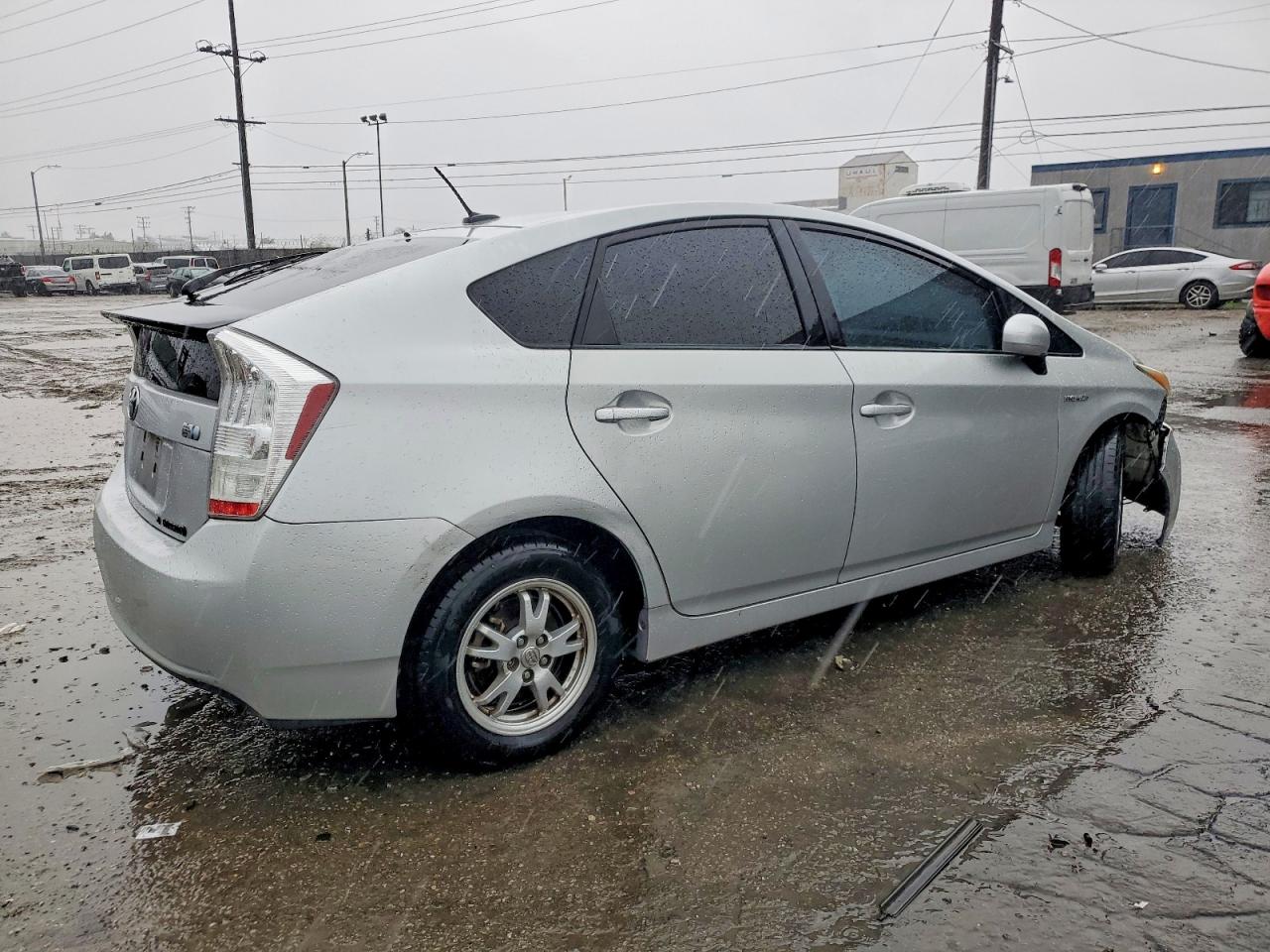 2010 TOYOTA PRIUS photo 3
