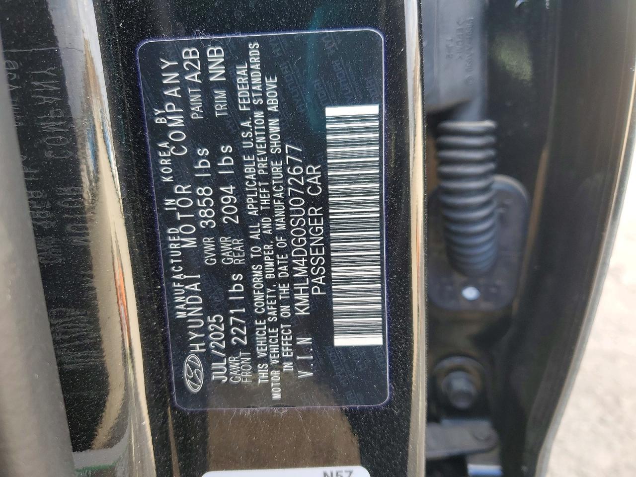 2025 HYUNDAI ELANTRA SEL SPORT photo 12