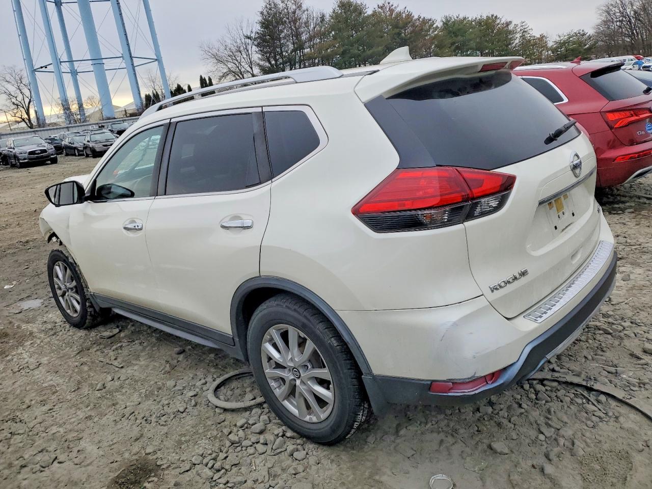 2017 NISSAN ROGUE S photo 2