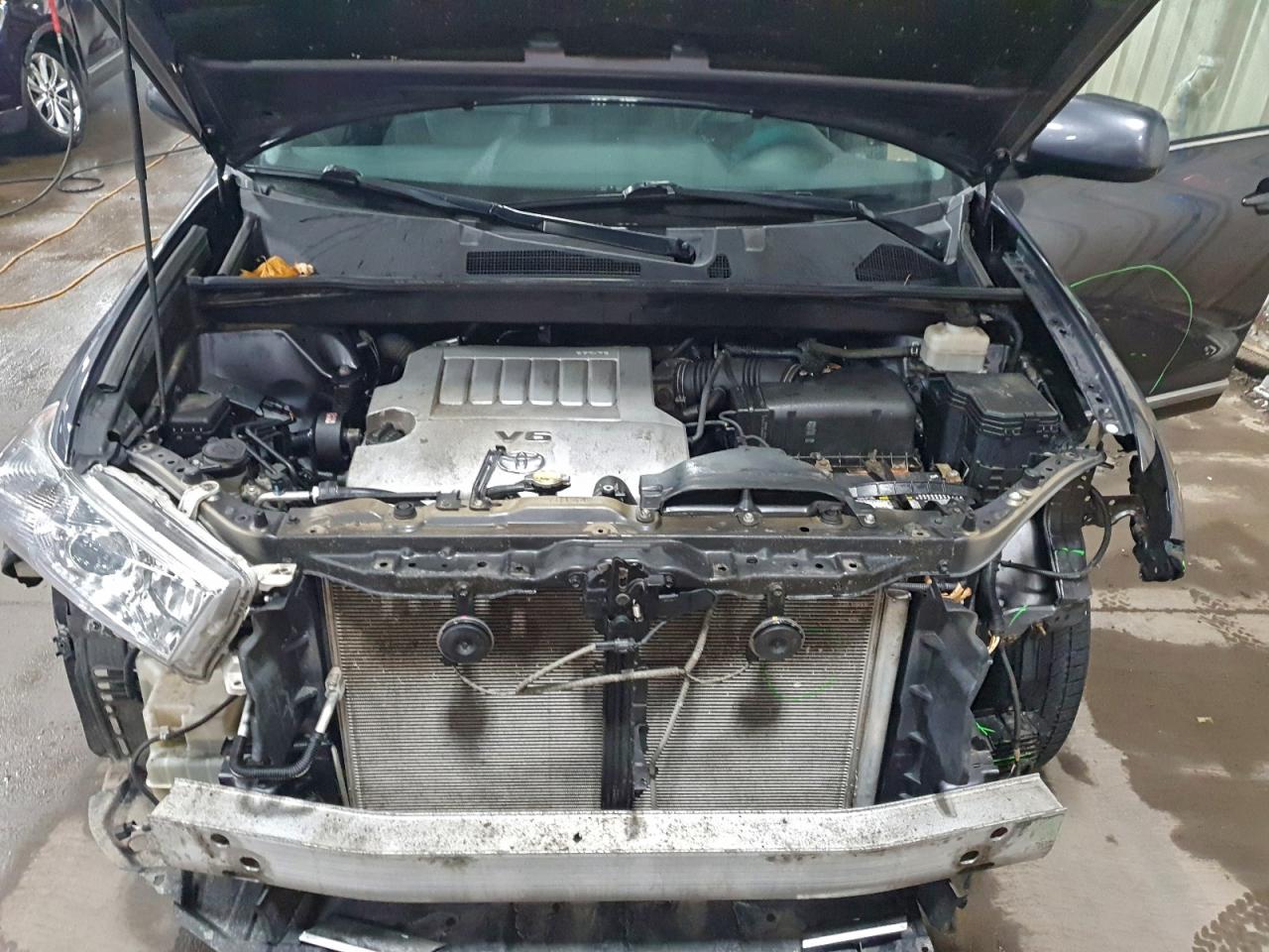2012 TOYOTA HIGHLANDER BASE photo 12