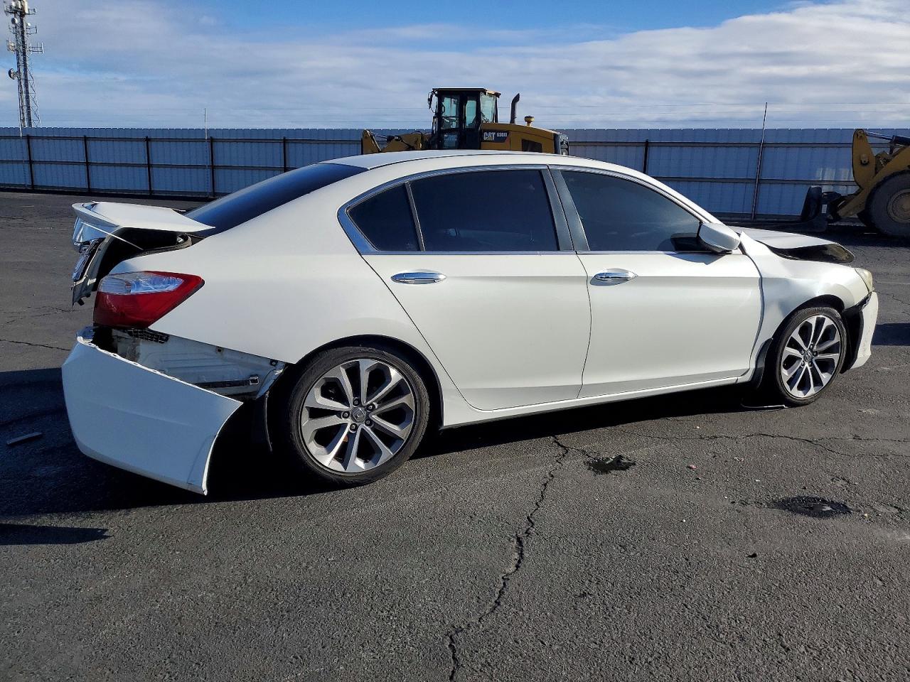 2014 HONDA ACCORD SPORT photo 3