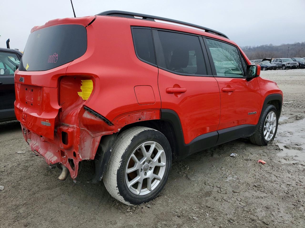 2019 JEEP RENEGADE LATITUDE photo 3