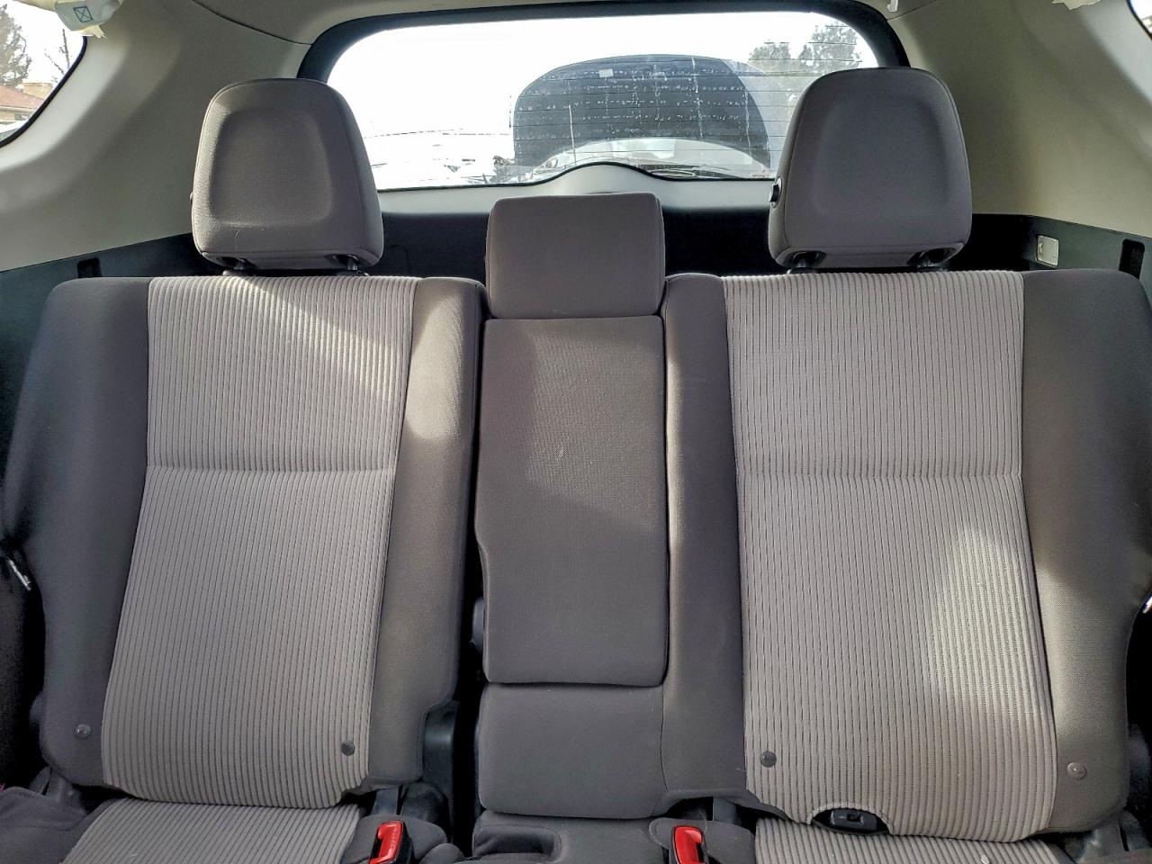 2014 TOYOTA RAV4 LE photo 10