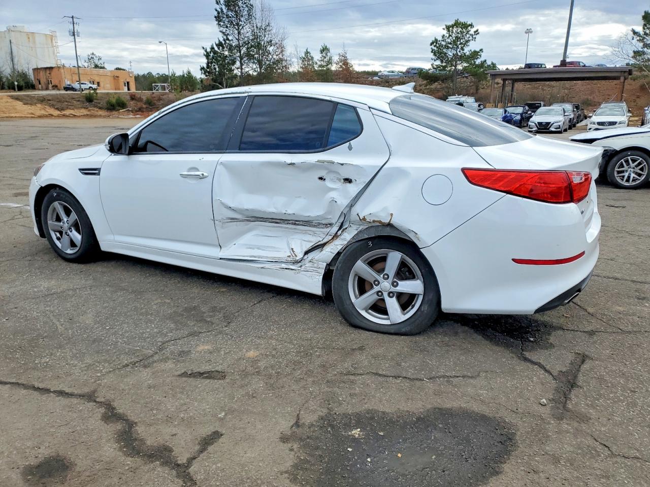2015 KIA OPTIMA LX photo 3