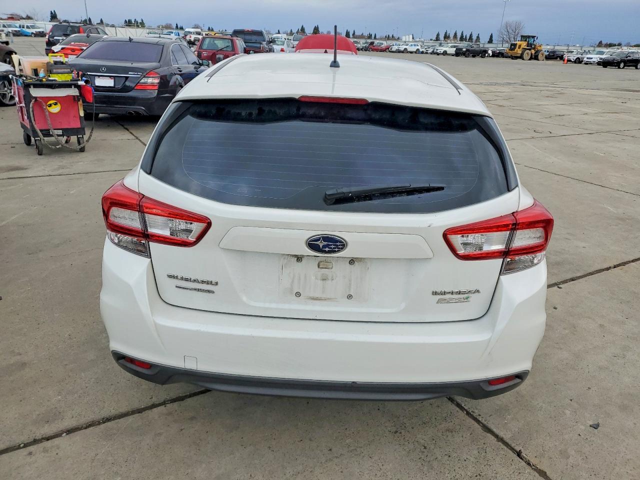 2017 SUBARU IMPREZA photo 6