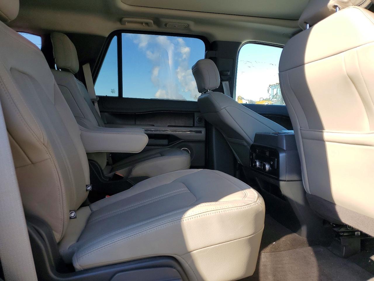 2019 FORD EXPEDITION LIMITED photo 11