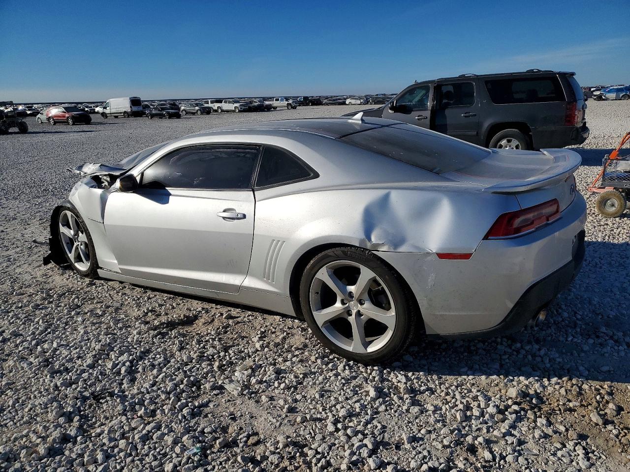 2015 CHEVROLET CAMARO LT photo 2