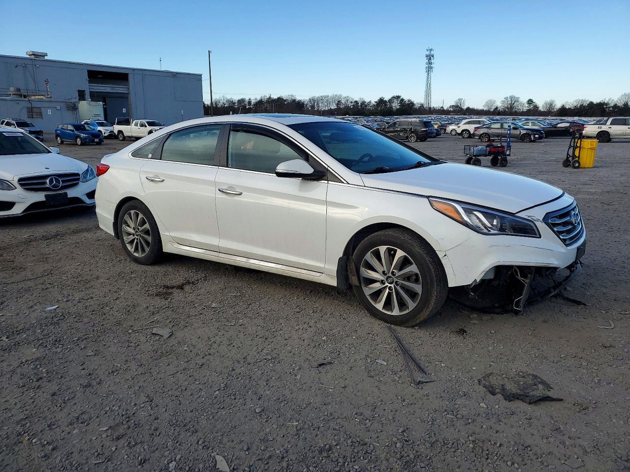 2017 HYUNDAI SONATA SPORT photo 4