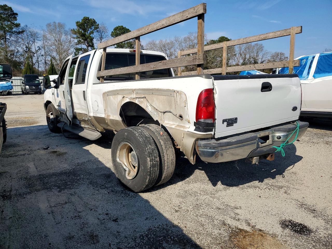 2001 FORD SUPER DUTY F-350 W/D photo 3