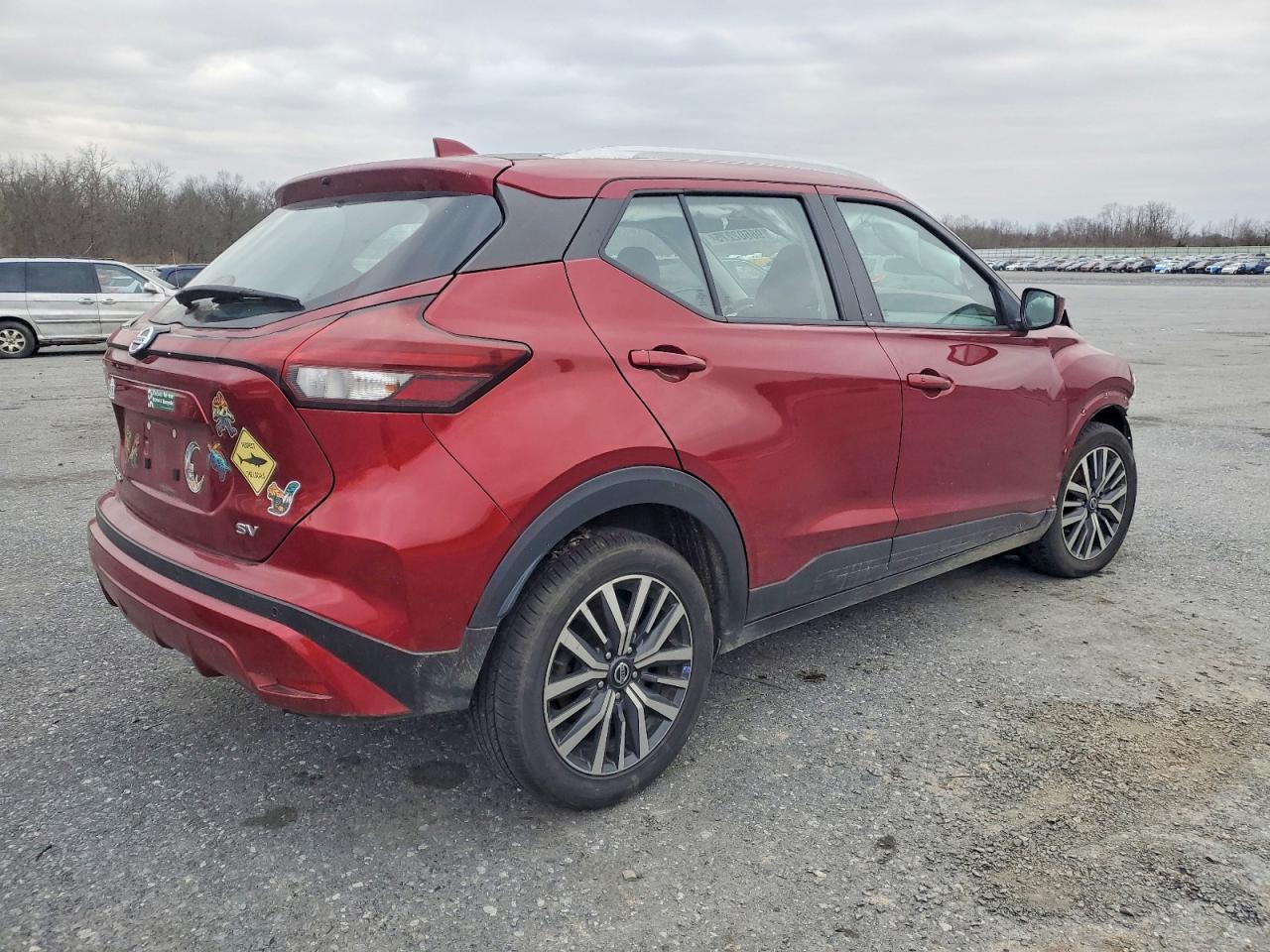 2021 NISSAN KICKS SV photo 3