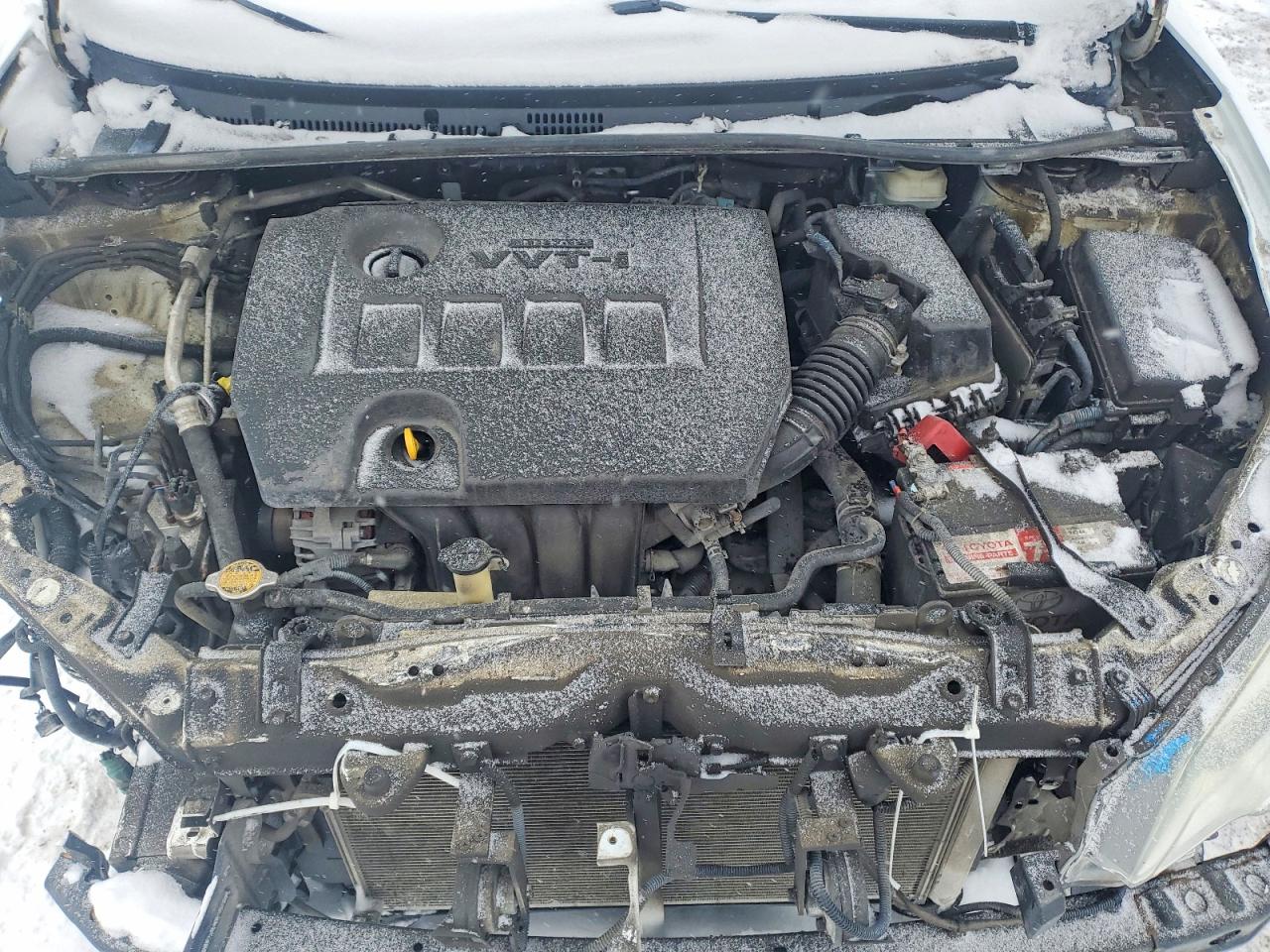 2015 TOYOTA COROLLA L photo 11