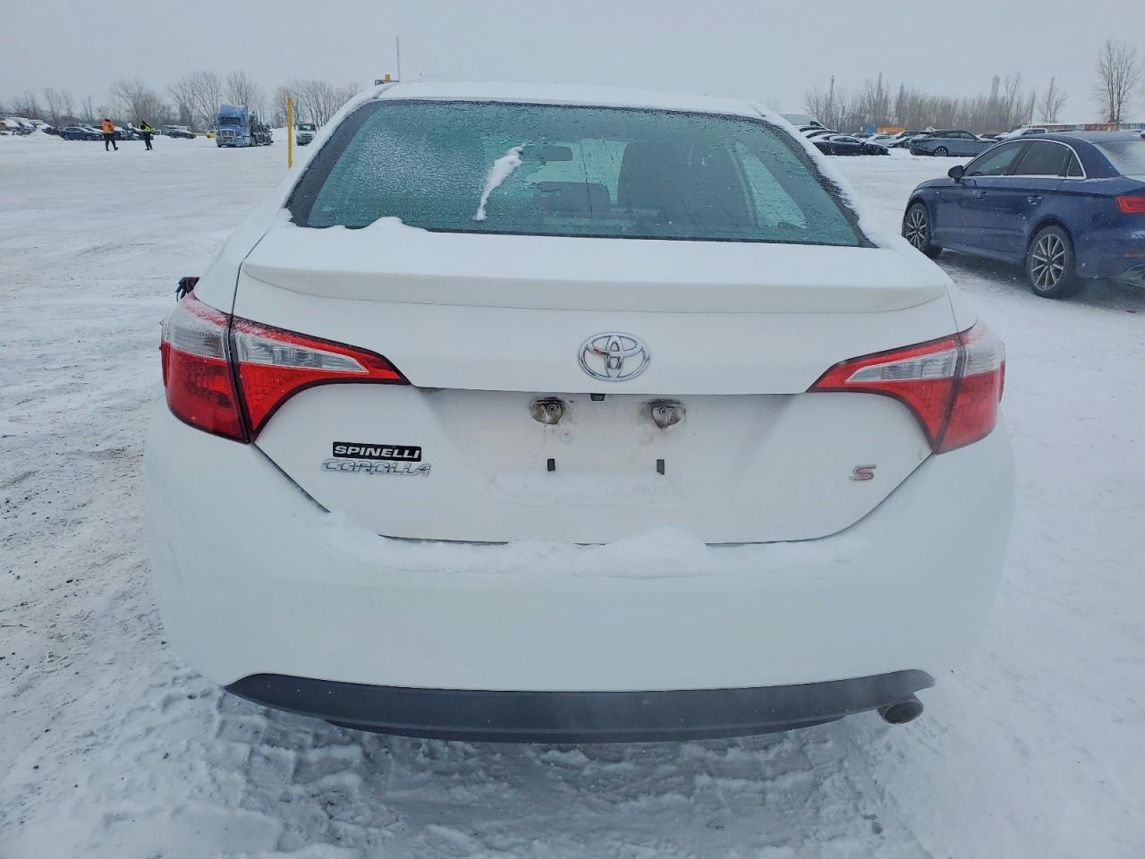 2015 TOYOTA COROLLA L photo 6