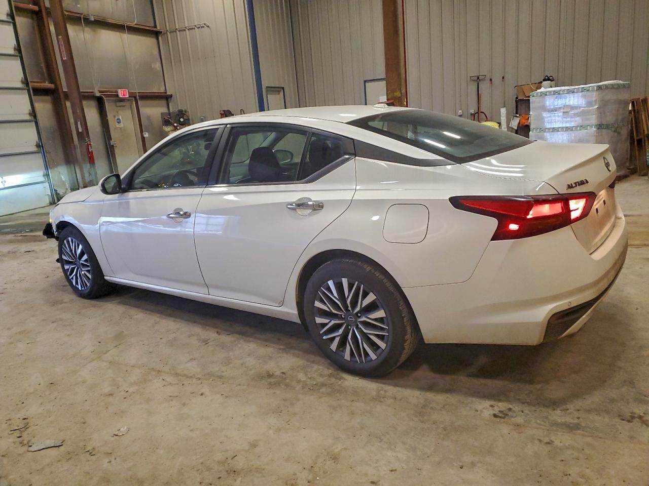 2024 NISSAN ALTIMA SV photo 2