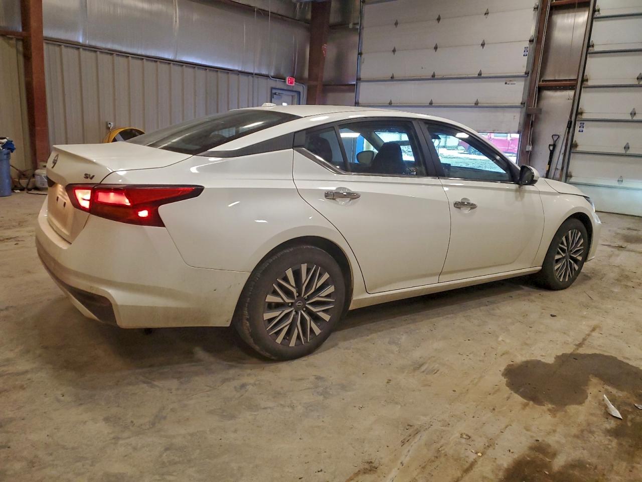 2024 NISSAN ALTIMA SV photo 3