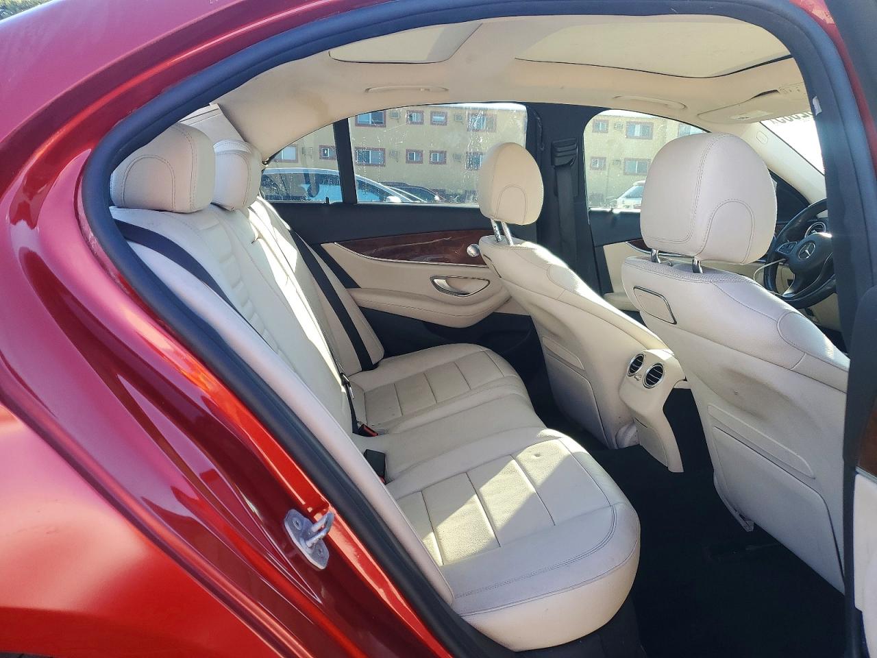 2018 MERCEDES-BENZ E 300 photo 10