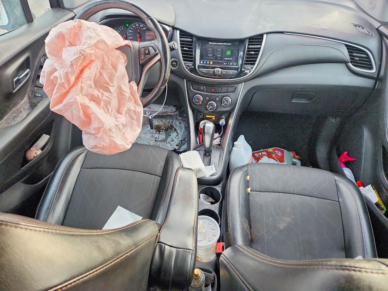 2018 CHEVROLET TRAX photo 8