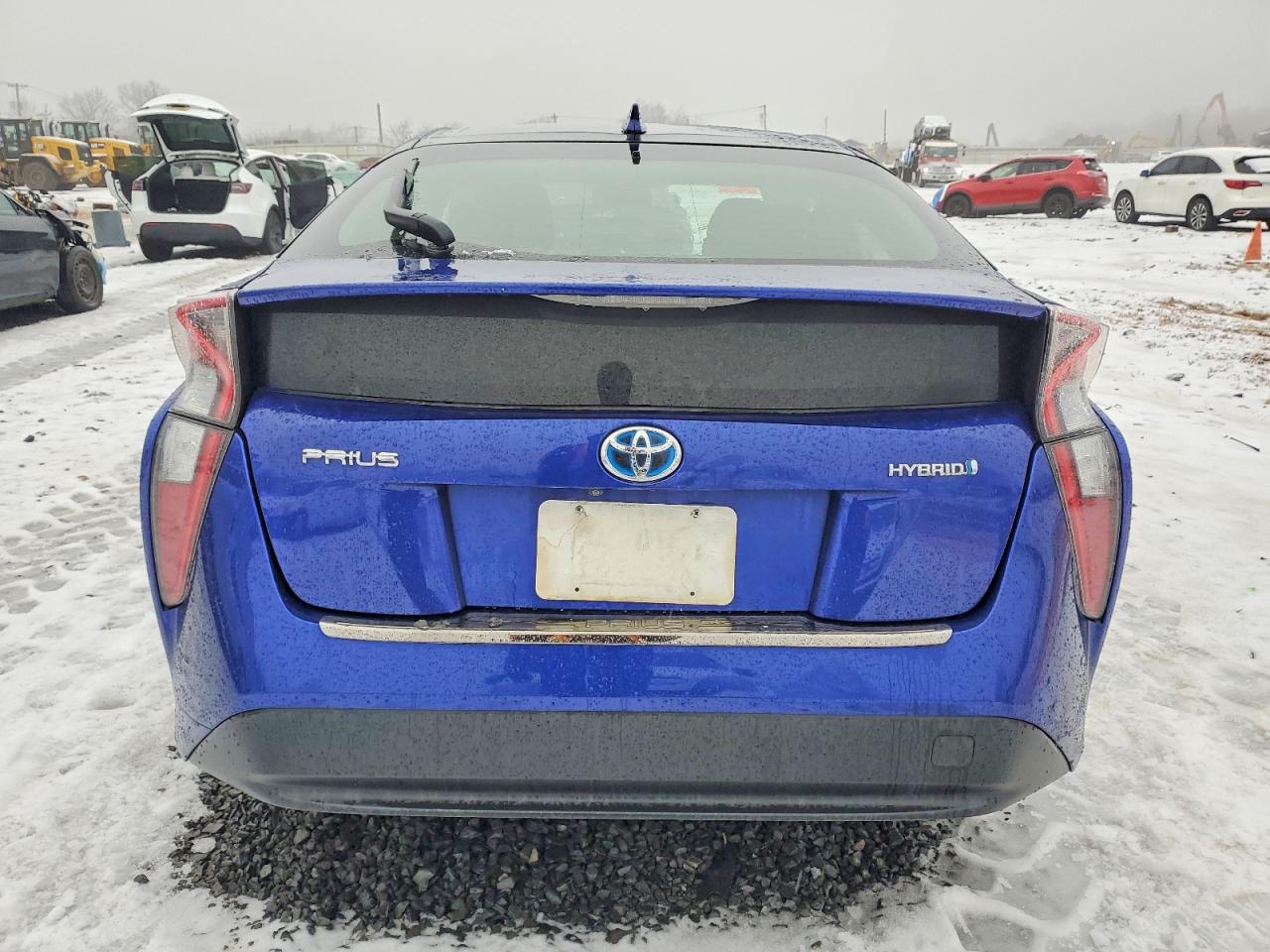 2016 TOYOTA PRIUS photo 6