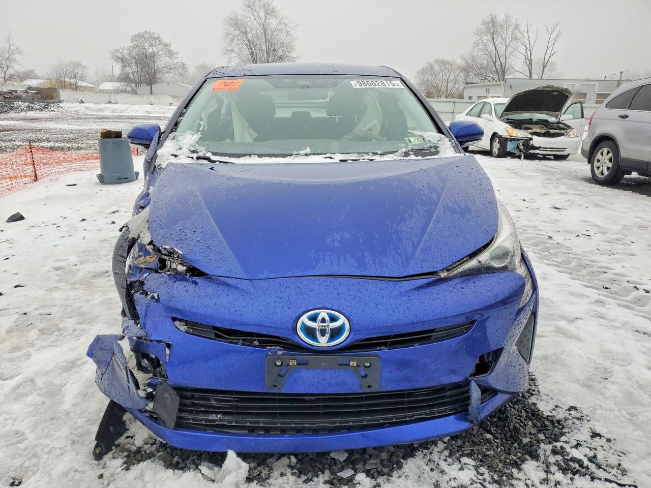 2016 TOYOTA PRIUS photo 5