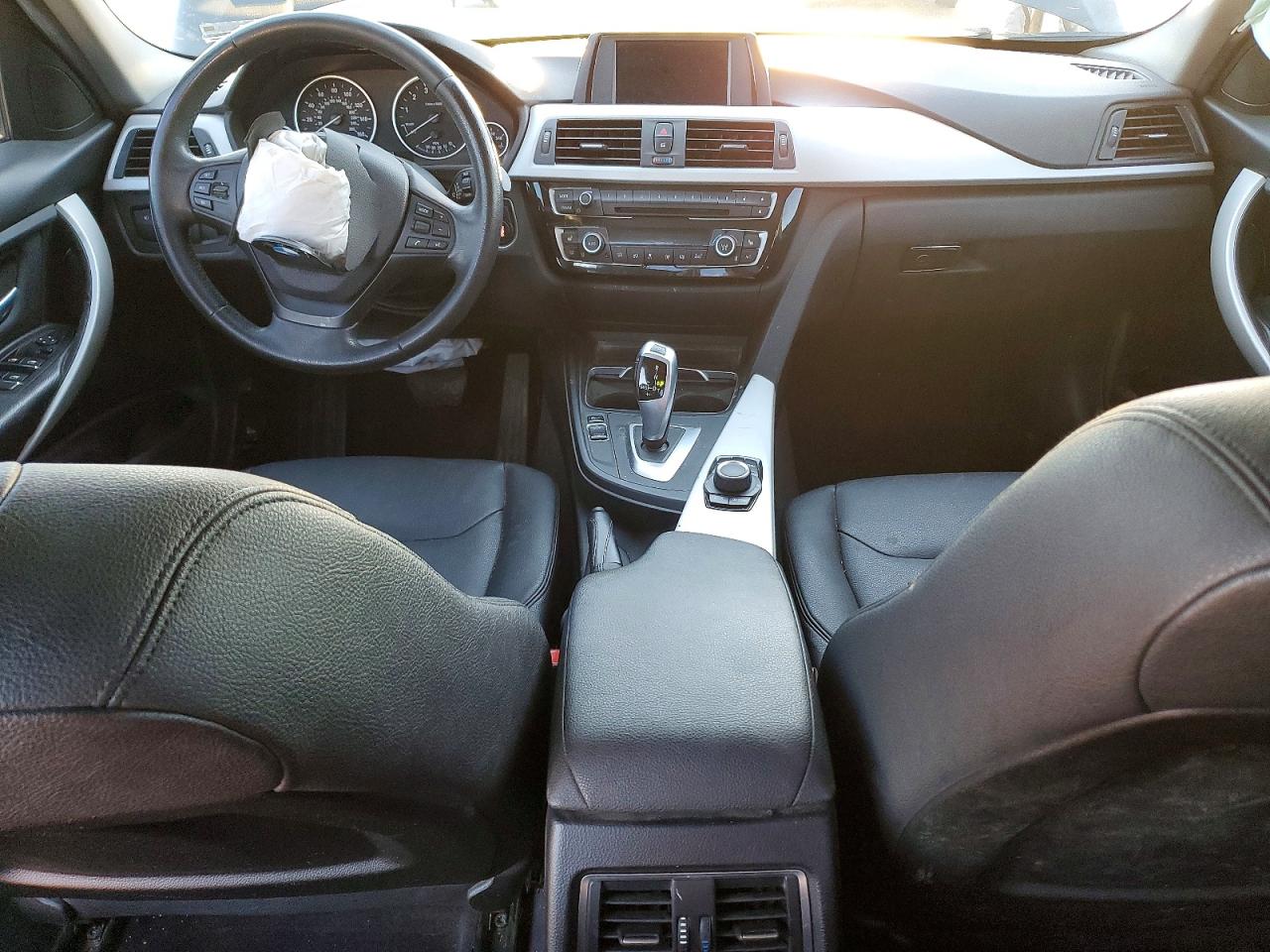 2018 BMW 320 I photo 22