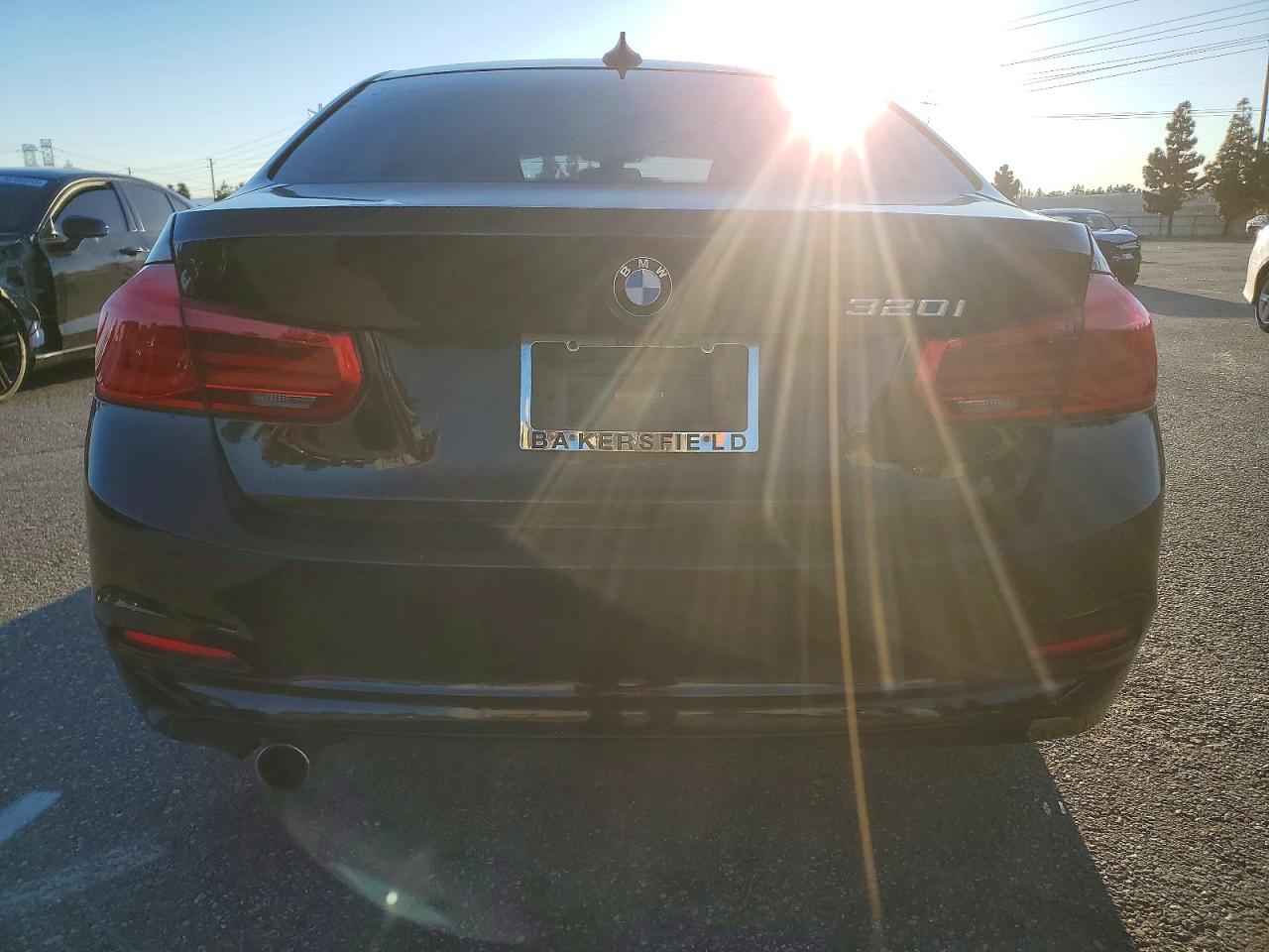 2018 BMW 320 I photo 16