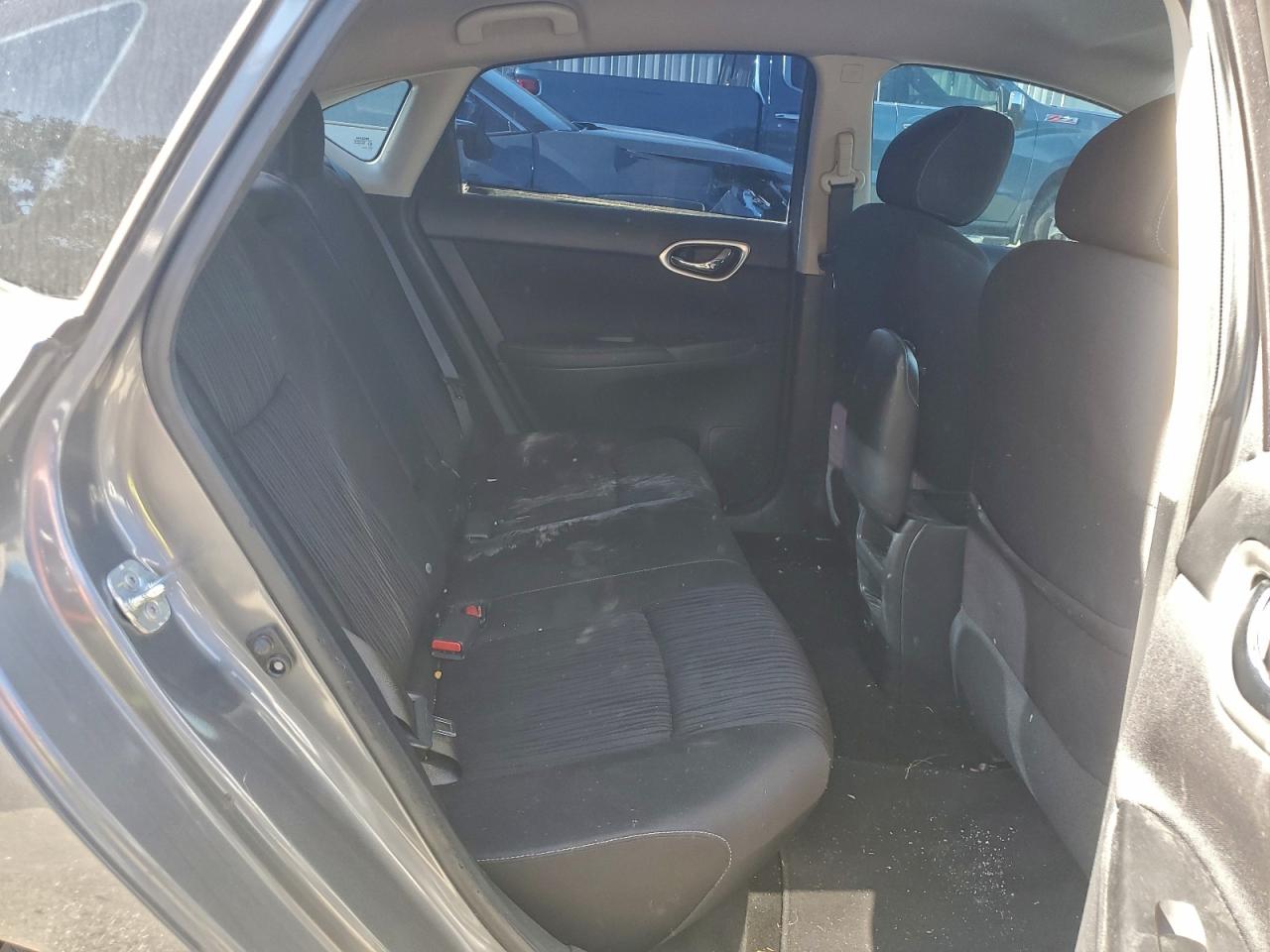 2019 NISSAN SENTRA S photo 10