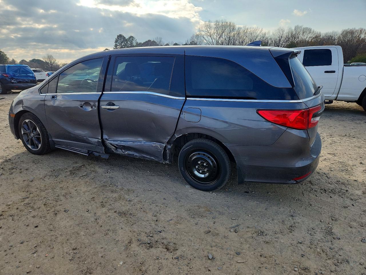 2023 HONDA ODYSSEY ELITE photo 2