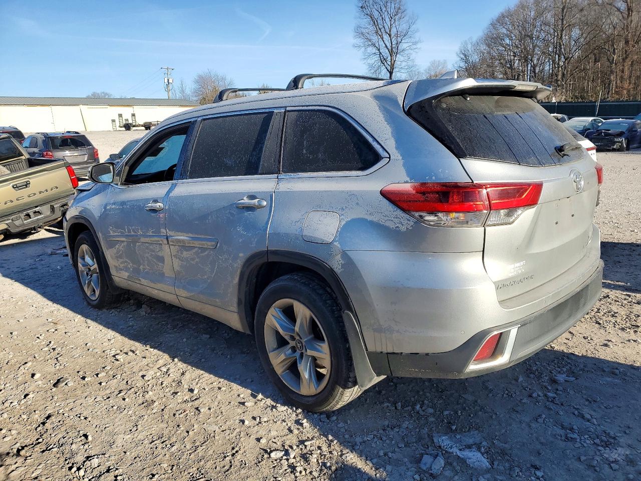 2018 TOYOTA HIGHLANDER LIMITED photo 2