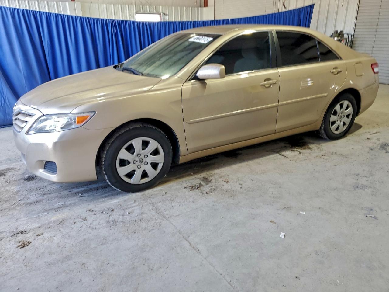 2010 TOYOTA CAMRY