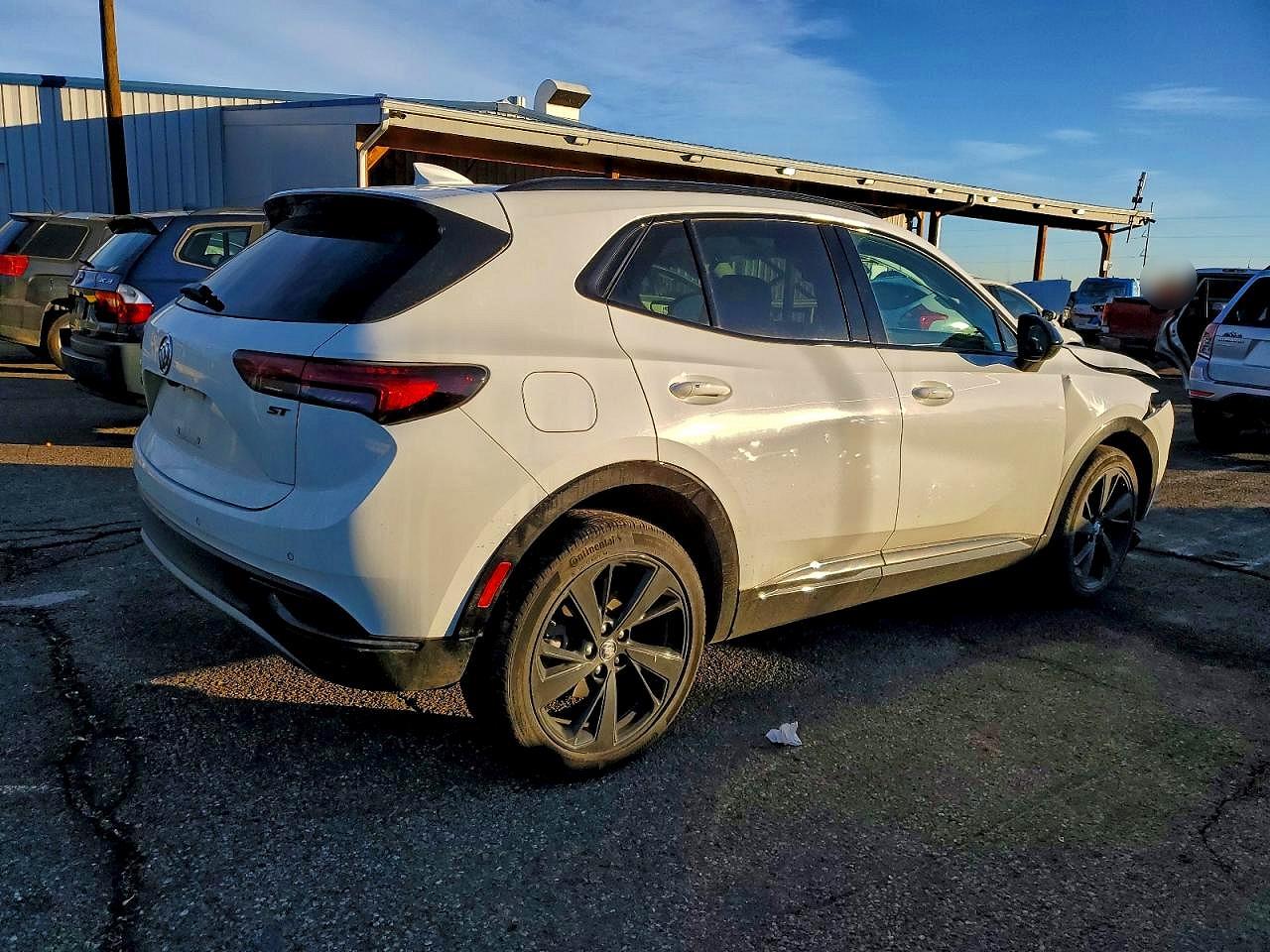 2023 BUICK ENVISION ESSENCE photo 3