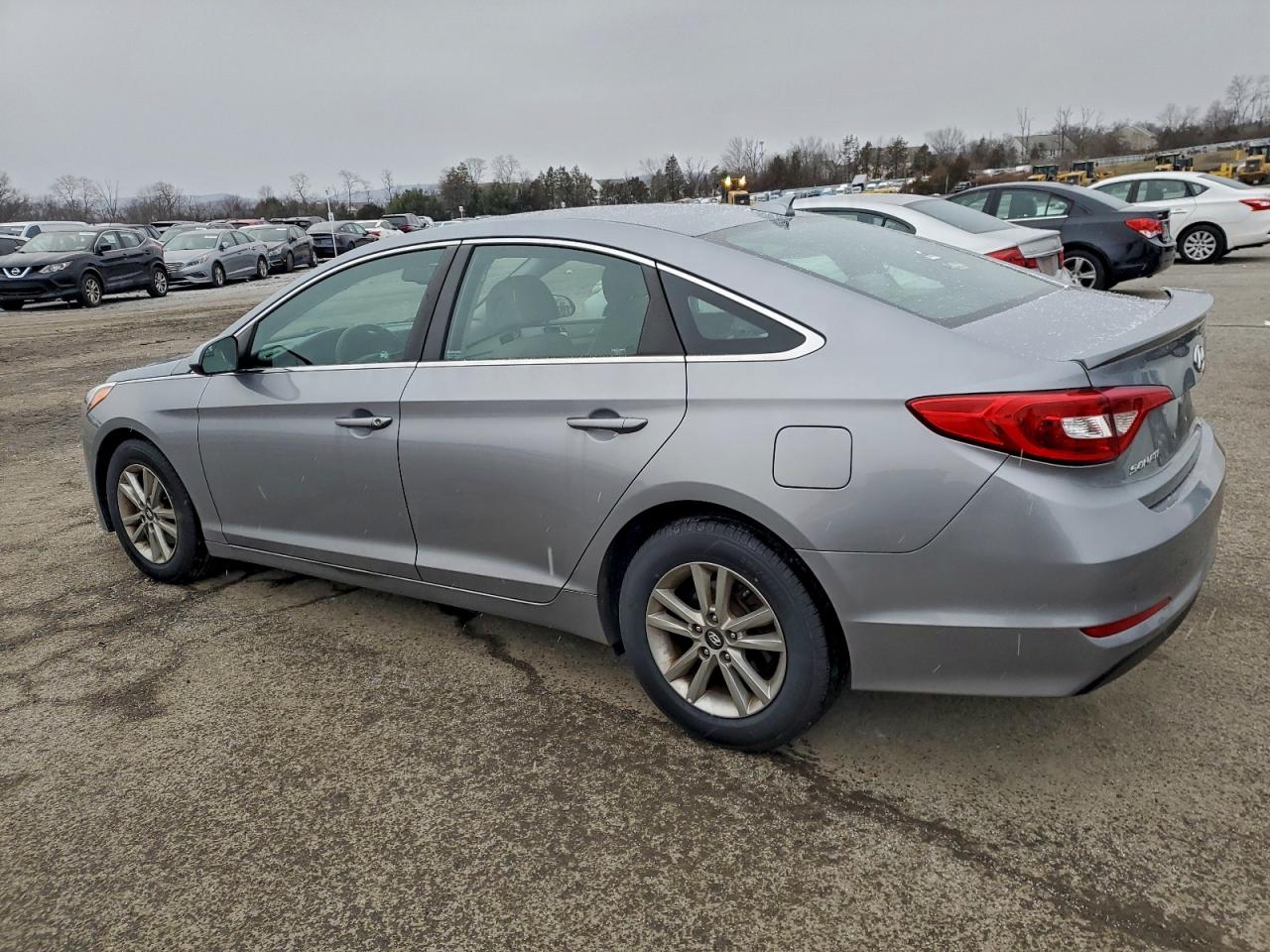 2016 HYUNDAI SONATA SE photo 2