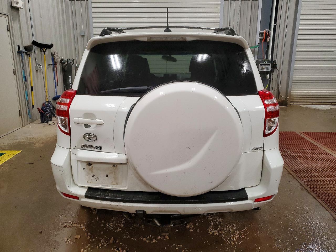 2012 TOYOTA RAV4 SPORT photo 6
